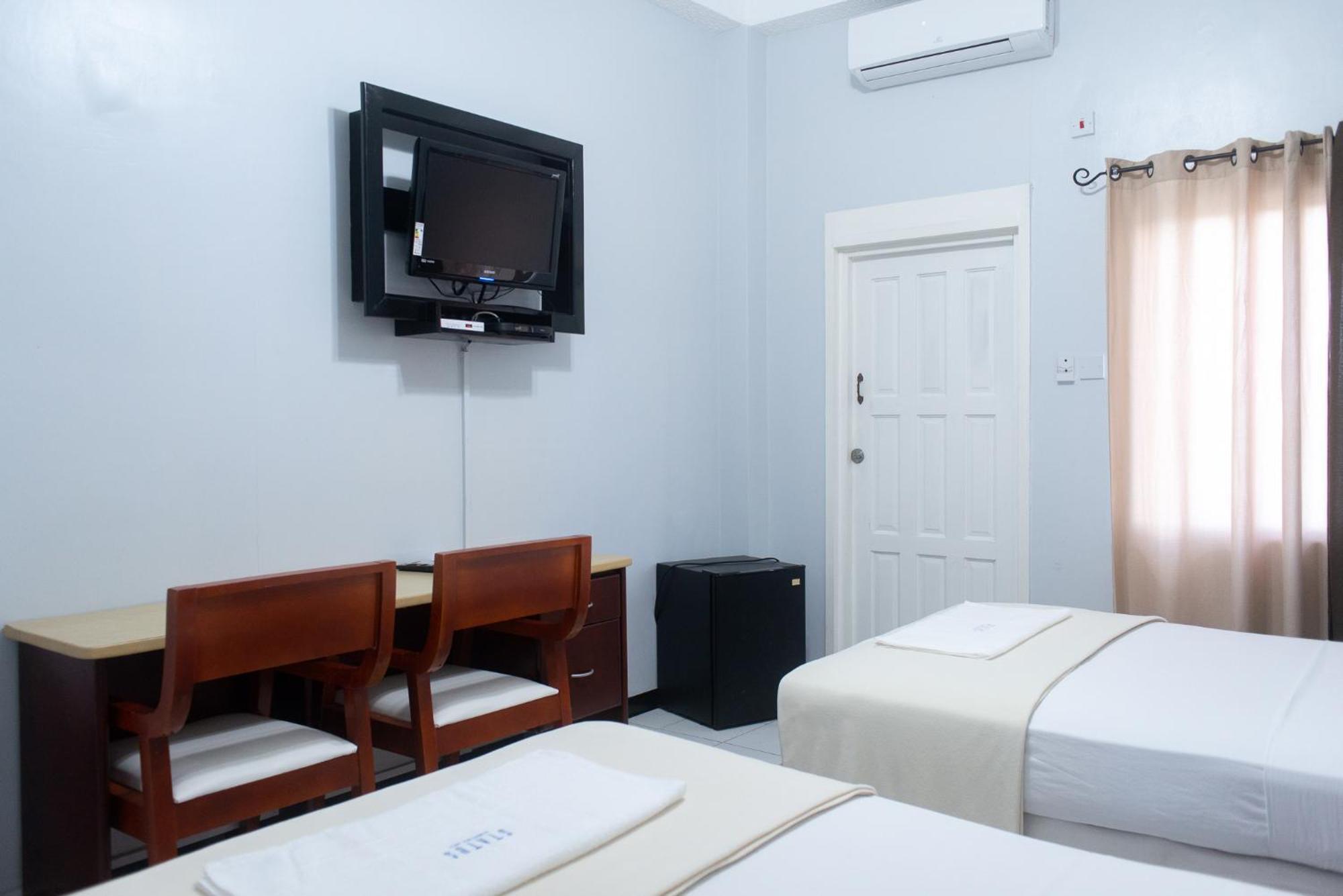 Status Hotel Джорджтаун Екстериор снимка